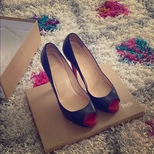Christian Louboutin Very Private Size 38.5